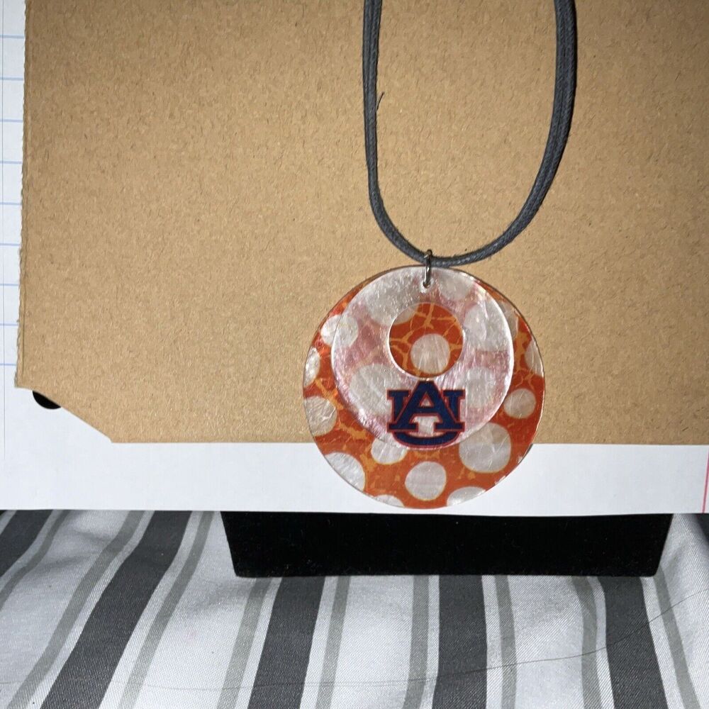 Auburn University, Tigers Capiz Double Shell Necklace BY LF. GACY NEW